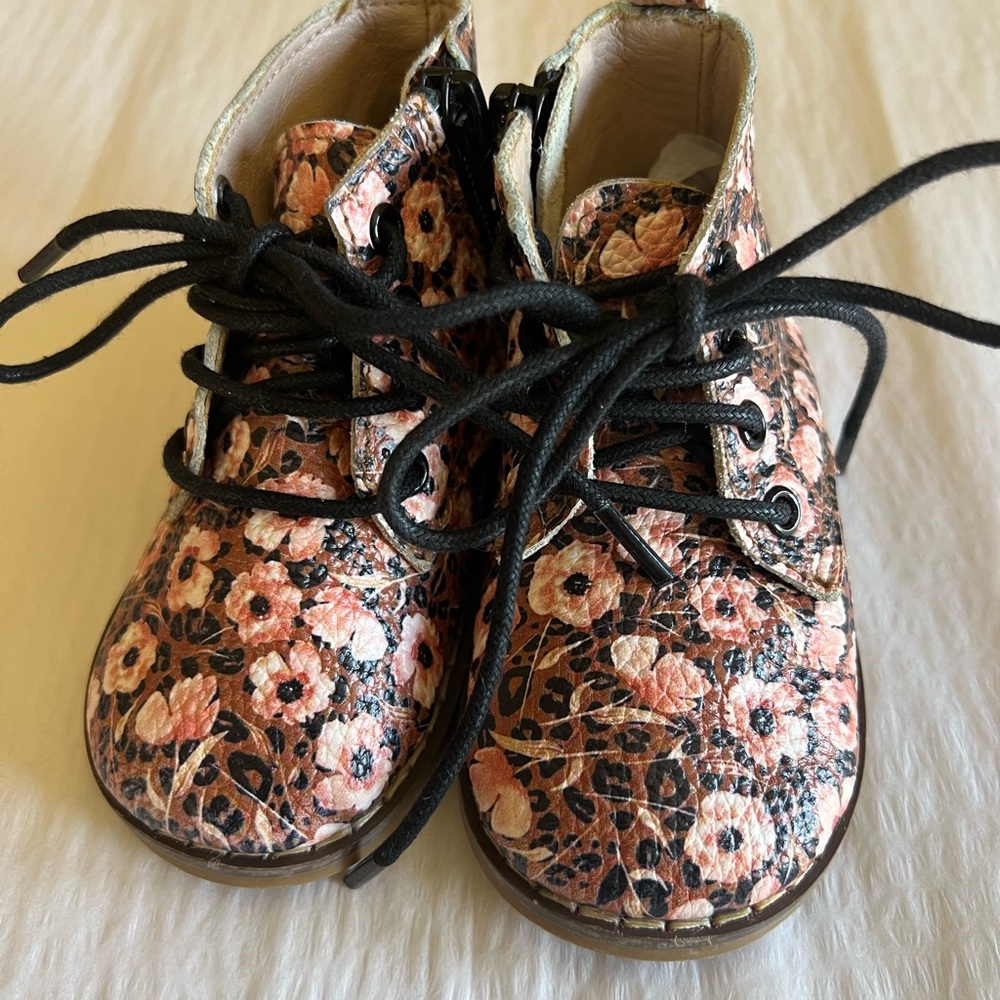 Little Penguin Kids Boots with Floral Pattern side Zipper and Black Laces